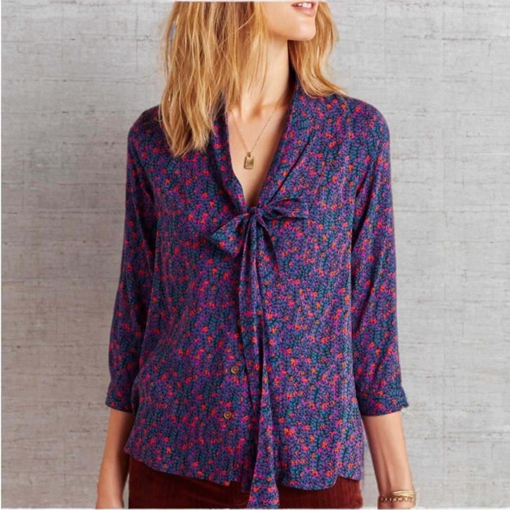 NWOT Maeve by Anthropologie "Rory" Floral V-Neck Tie Front Blouse Size 4